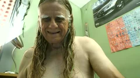 Snapshot of johnnieq1971 chatting on July 27, 2026, 1:01 am johnnieq1971 online show from July 27, 2026, 1:01 am