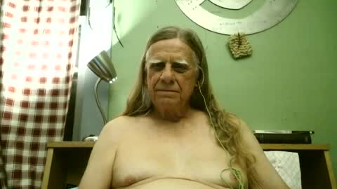 Snapshot of johnnieq1971 chatting on August 2, 2026, 1:15 am johnnieq1971 online show from August 2, 2026, 1:15 am
