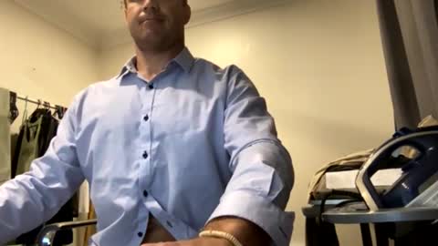 Snapshot of johnny61600 chatting on February 10, 2026, 3:27 pm Lovenitwet69 online show from February 10, 2026, 3:27 pm