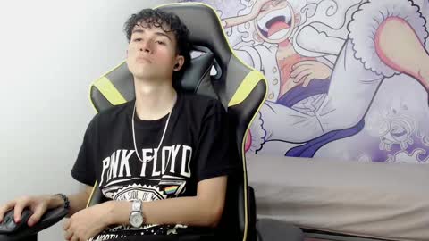 johnny_cagee online show from January 8, 2025, 7:13 am