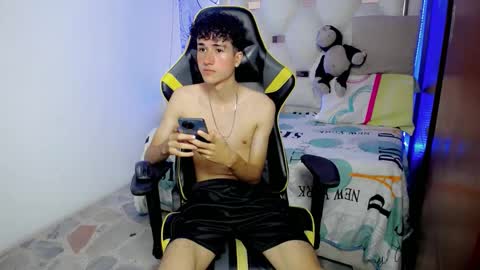 johnny_cagee online show from November 21, 2025, 6:01 am