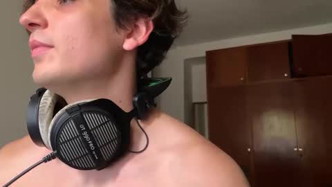 Snapshot of johnnydeepinsideyou chatting on February 20, 2026, 2:06 pm Johnny online show from February 20, 2026, 2:06 pm