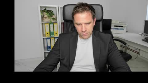 johnnydough82 online show from December 21, 2024, 1:42 pm