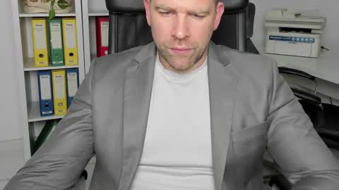 johnnydough82 online show from December 24, 2024, 4:30 pm