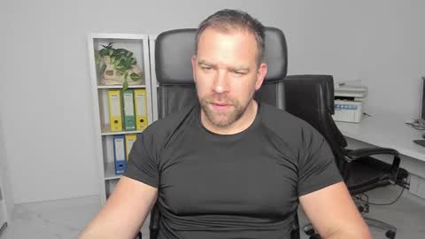 johnnydough82 online show from January 4, 2025, 3:50 am