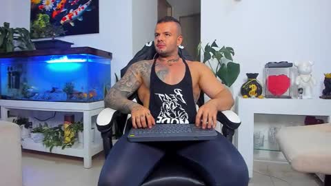 JOHNNY online show from October 29, 2025, 12:02 am