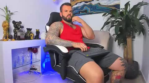 Snapshot of johnnygrayson_ chatting on February 11, 2026, 11:43 pm JOHNNY online show from February 11, 2026, 11:43 pm