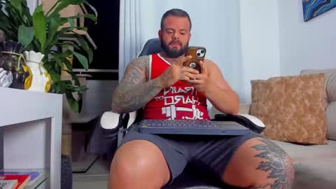 JOHNNY online show from March 23, 2026, 11:42 pm