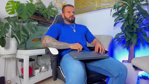 JOHNNY online show from March 25, 2026, 1:55 am