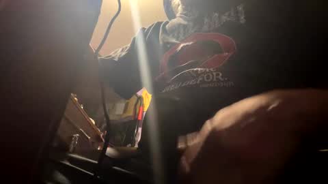 johnnyshung1 online show from April 12, 2026, 9:09 pm