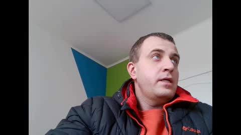 Snapshot of johnoreon chatting on December 21, 2024, 11:01 am johnoreon online show from December 21, 2024, 11:01 am