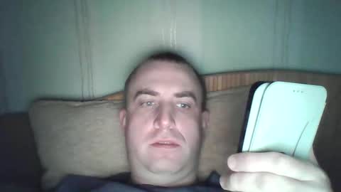 Snapshot of johnoreon chatting on January 1, 2025, 8:35 am johnoreon online show from January 1, 2025, 8:35 am