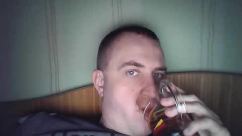Snapshot of johnoreon chatting on February 14, 2025, 1:40 pm johnoreon online show from February 14, 2025, 1:40 pm