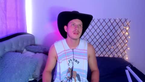 johnycooper08 online show from July 20, 2026, 12:51 pm
