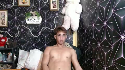 johnydestroyer online show from May 12, 2026, 11:24 pm