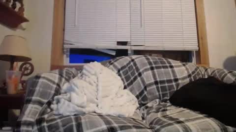 Snapshot of johstondude chatting on November 7, 2025, 10:32 pm Johston online show from November 7, 2025, 10:32 pm