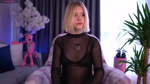 Paula online show from December 1, 2025, 8:41 am