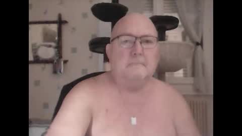 jojo60000529566 online show from December 4, 2024, 8:12 am