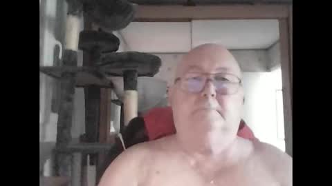 jojo60000529566 online show from February 3, 2025, 11:31 am