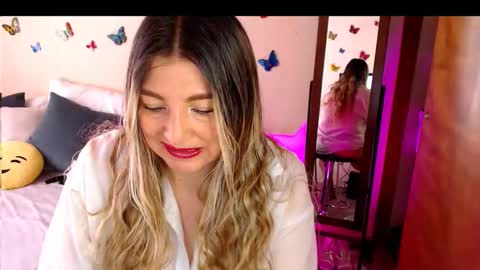 Jolie Mature online show from September 14, 2025, 9:03 pm