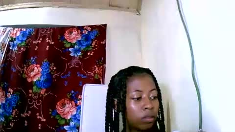 joliekah27 online show from January 18, 2025, 5:37 pm