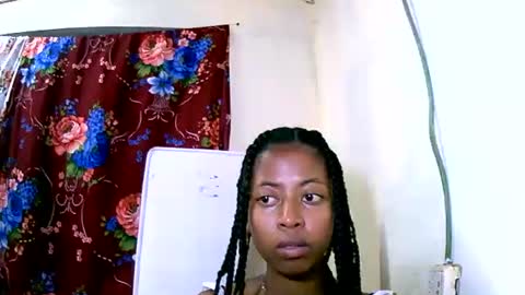joliekah27 online show from January 18, 2025, 9:34 pm