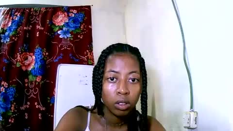 joliekah27 online show from January 19, 2025, 11:43 pm