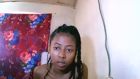 joliekah27 online show from January 24, 2025, 7:51 am