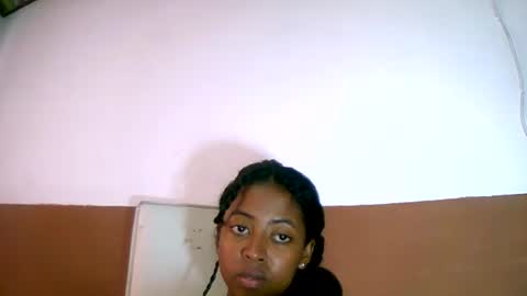 joliekah27 online show from February 8, 2025, 11:22 am