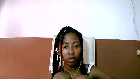 joliekah27 online show from February 20, 2025, 11:09 am