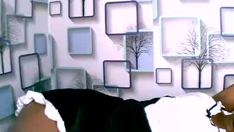 joliekah27 online show from November 24, 2025, 11:04 pm