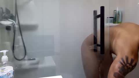 JMorales online show from October 8, 2025, 10:35 am