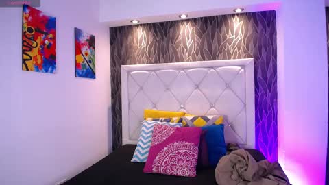 Jonas  online show from March 15, 2026, 4:29 am