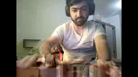 jonasf2525 online show from November 25, 2025, 9:15 pm