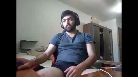 jonasf2525 online show from December 4, 2025, 5:21 pm