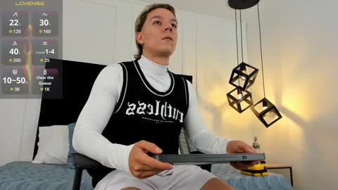 Jonathan Danielss  online show from January 30, 2025, 11:55 am