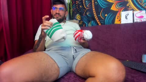 Snapshot of jonathan_rivers chatting on February 7, 2025, 4:16 am Jonathan RiversNew online show from February 7, 2025, 4:16 am