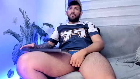 Snapshot of jonathan_rivers chatting on December 2, 2025, 9:54 pm Jonathan RiversNew online show from December 2, 2025, 9:54 pm