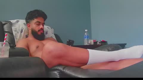 Snapshot of jonathanliyaz1 chatting on September 8, 2025, 9:25 pm royjon online show from September 8, 2025, 9:25 pm