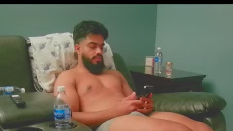 Snapshot of jonathanliyaz1 chatting on September 19, 2025, 3:02 pm royjon online show from September 19, 2025, 3:02 pm