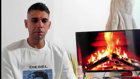 jonesjoness15 online show from November 2, 2025, 12:02 am