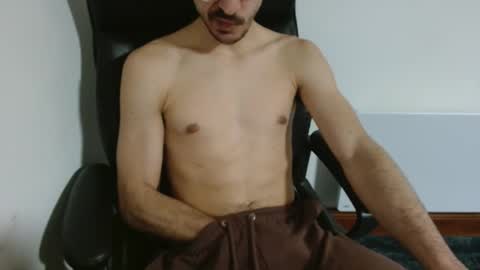 Snapshot of jonneydicka chatting on January 15, 2026, 5:01 am jonneydicka online show from January 15, 2026, 5:01 am