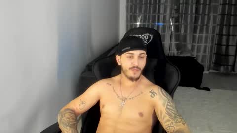 jonnyporn1 online show from February 12, 2026, 8:37 pm