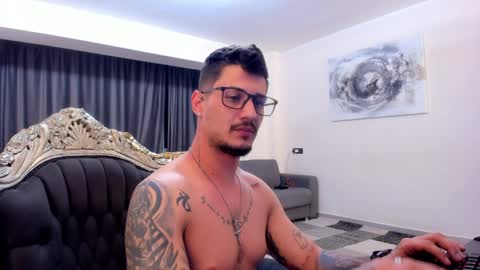 Snapshot of jonnyporn1 chatting on April 7, 2026, 9:48 pm jonnyporn1 online show from April 7, 2026, 9:48 pm