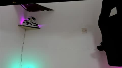 jordan33blake online show from September 24, 2025, 2:48 am