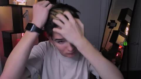 jordi_ser online show from December 20, 2025, 7:32 pm