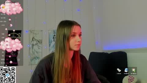 Mila online show from February 3, 2025, 8:24 pm