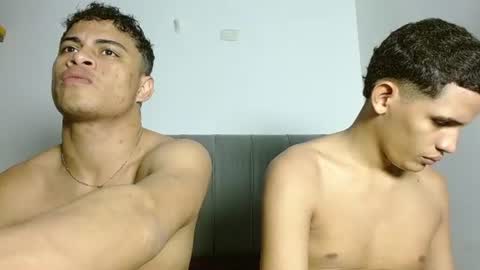 JOSE AND DANIEL online show from July 7, 2026, 4:37 am