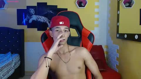 jose_sexycumm online show from November 5, 2025, 10:54 pm