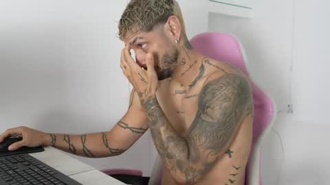 jose_wc online show from April 3, 2026, 12:03 pm